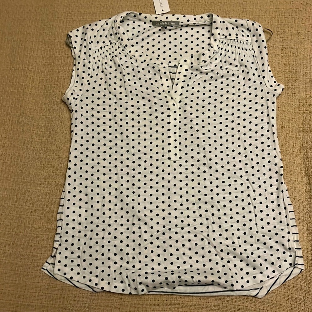 Daniel Rainn | Never Worn | White with navy polka dots/lines on back